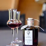 Daniela Hotel 3*