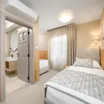 Hotel Daniela 3*