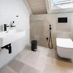 Daniela Hotel 3*
