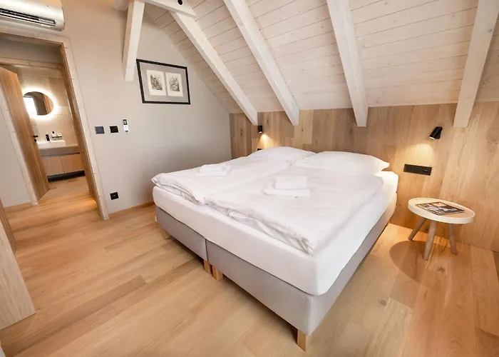 Daniela Hotel 3*