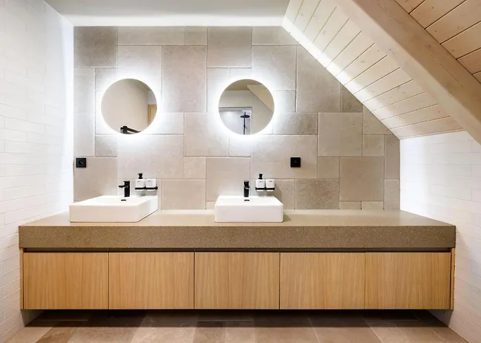 Hotel Daniela 3*